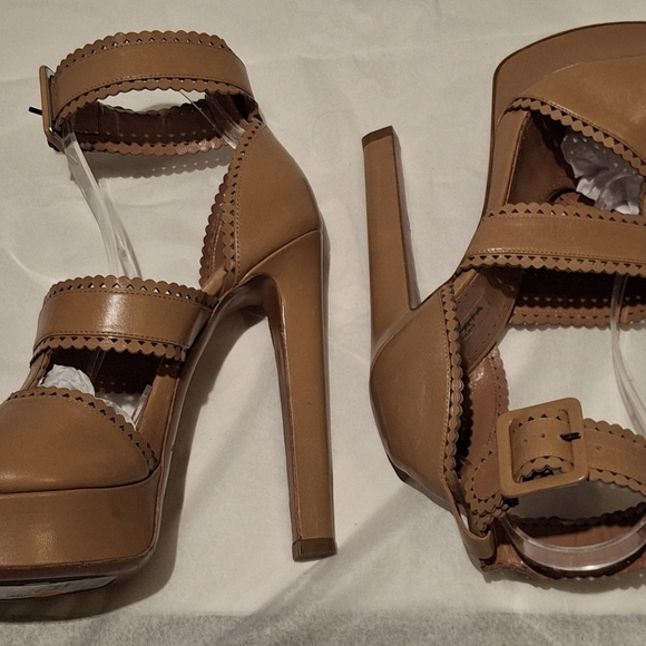 Alaia Brown Sandals - Picture 3 of 7